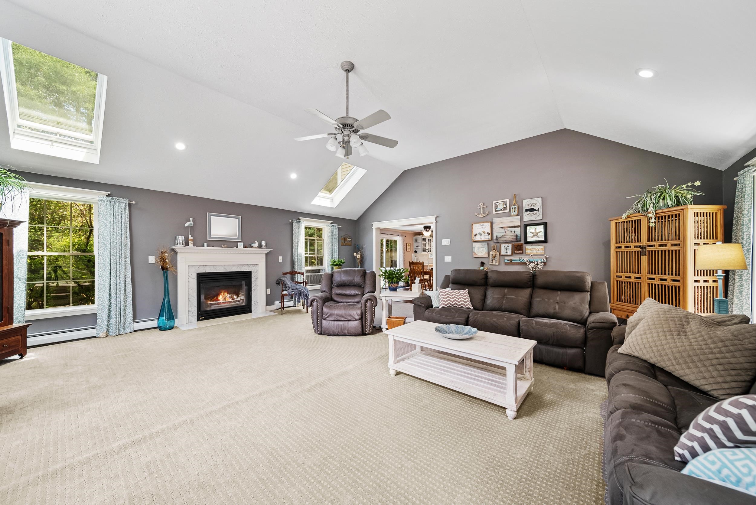 27 Partridge Lane Chester, NH 03036 - Photo 4 of 58 Gallery Image 4