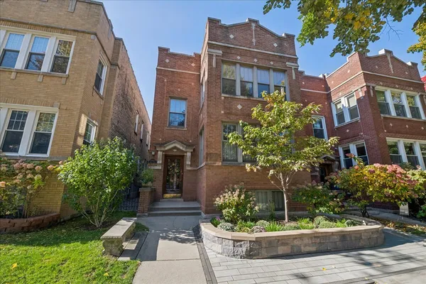 $1,395,000 | 4822 North Leavitt Street, Chicago, IL 60625
