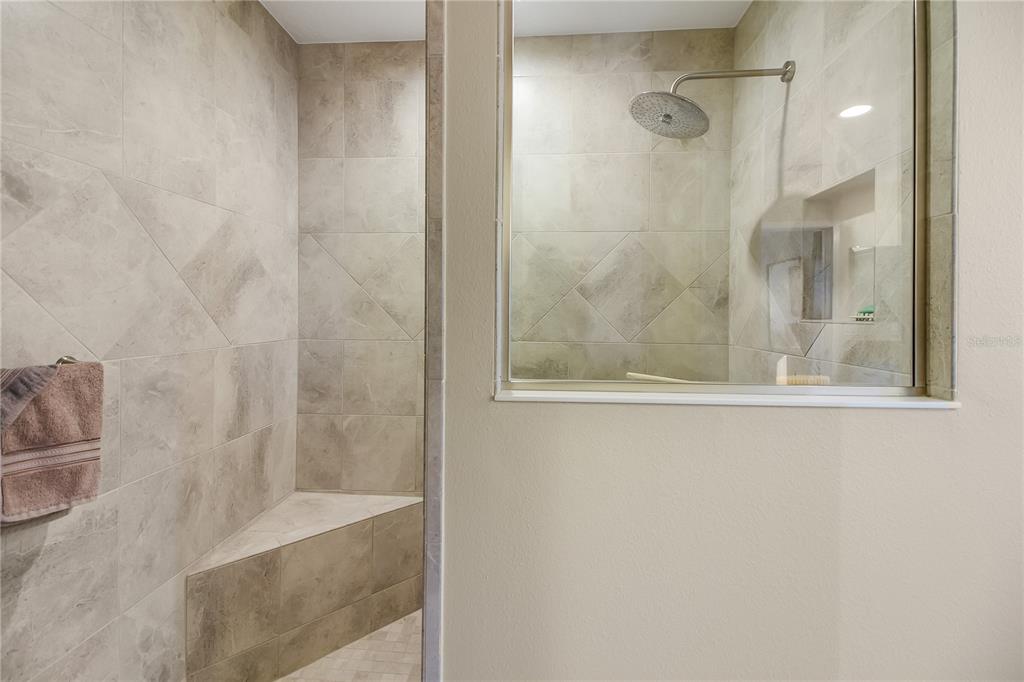 3323 Rohan Road Oxford, FL 34484 - Photo 25 of 46 a bathroom with a shower