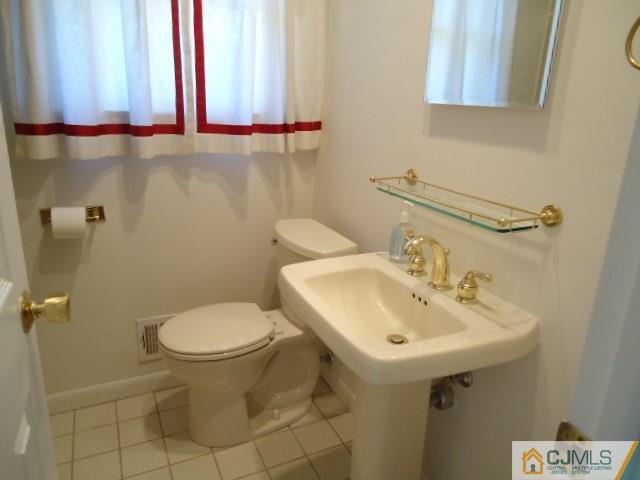 13 Venus Road Old Bridge, NJ 08879 - Photo 14 of 18 Gallery Image 14