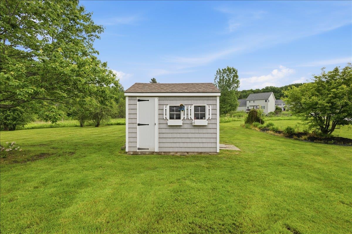 253 Barrett Lane Williston, VT 05495 - Photo 44 of 46