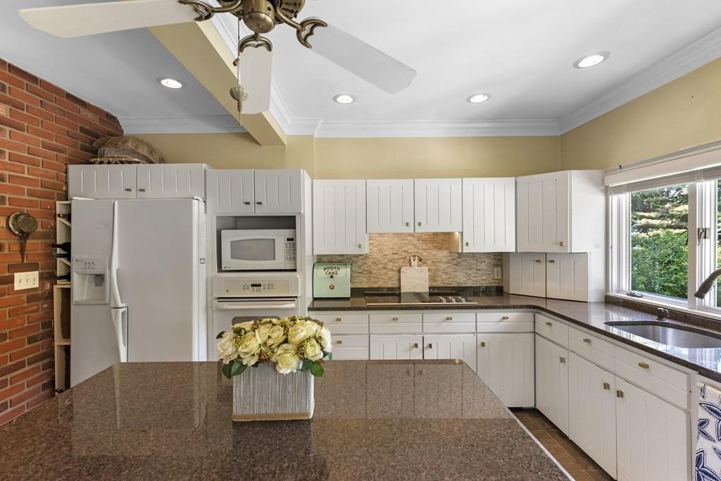 416 Puritan Road Swampscott, MA 01907 - Photo 28 of 42 Gallery Image 28