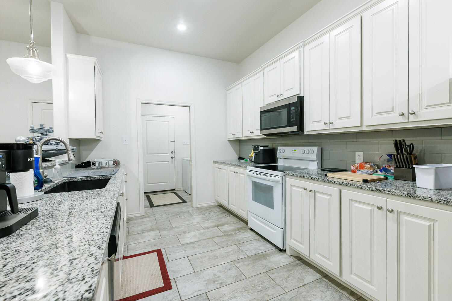 5508 Lehigh Street Lubbock, TX 79416 - Photo 10 of 40 Kitchen