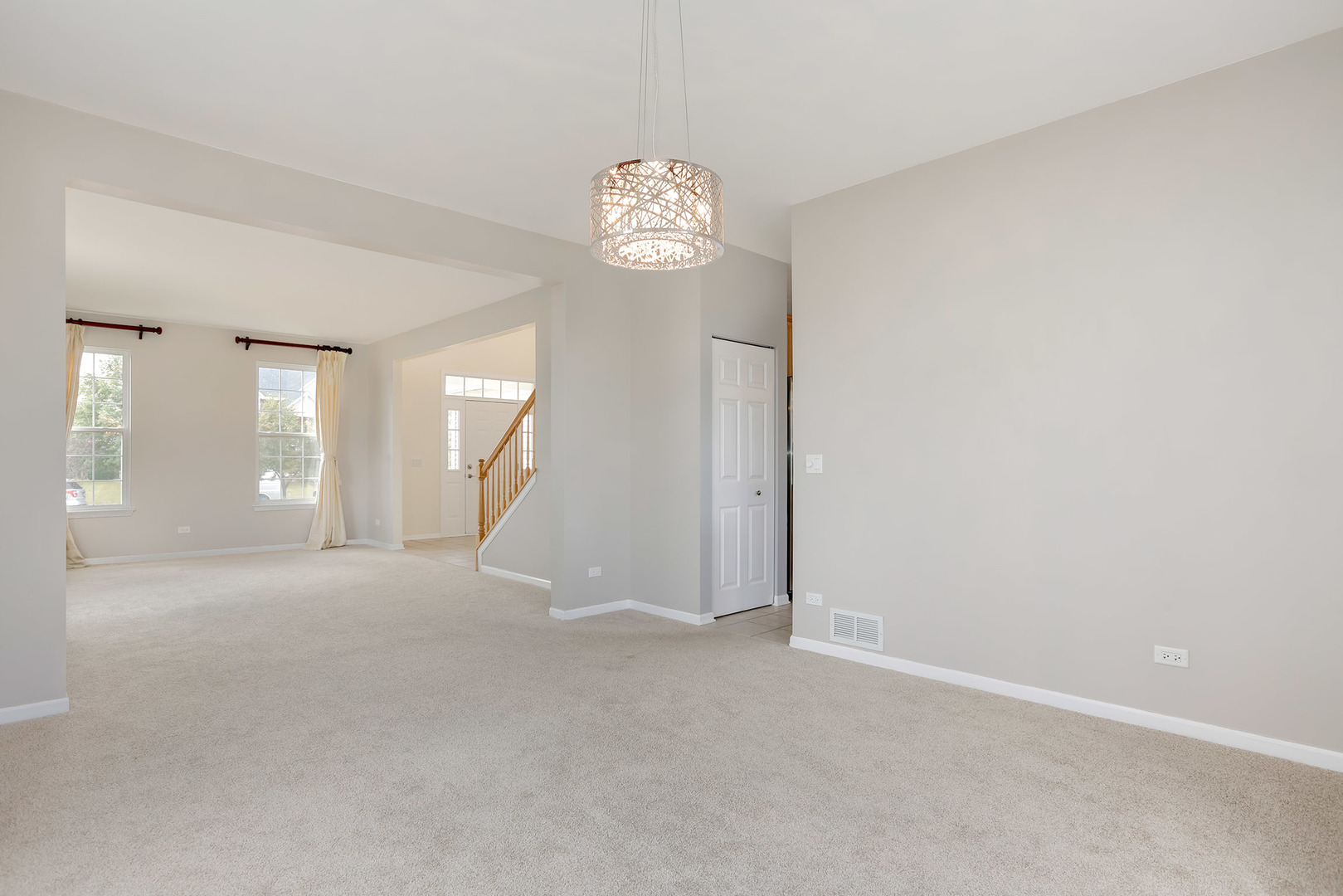 1786 Prairie Ridge Circle Lindenhurst, IL 60046 - Photo 7 of 34 a view of empty room with window
