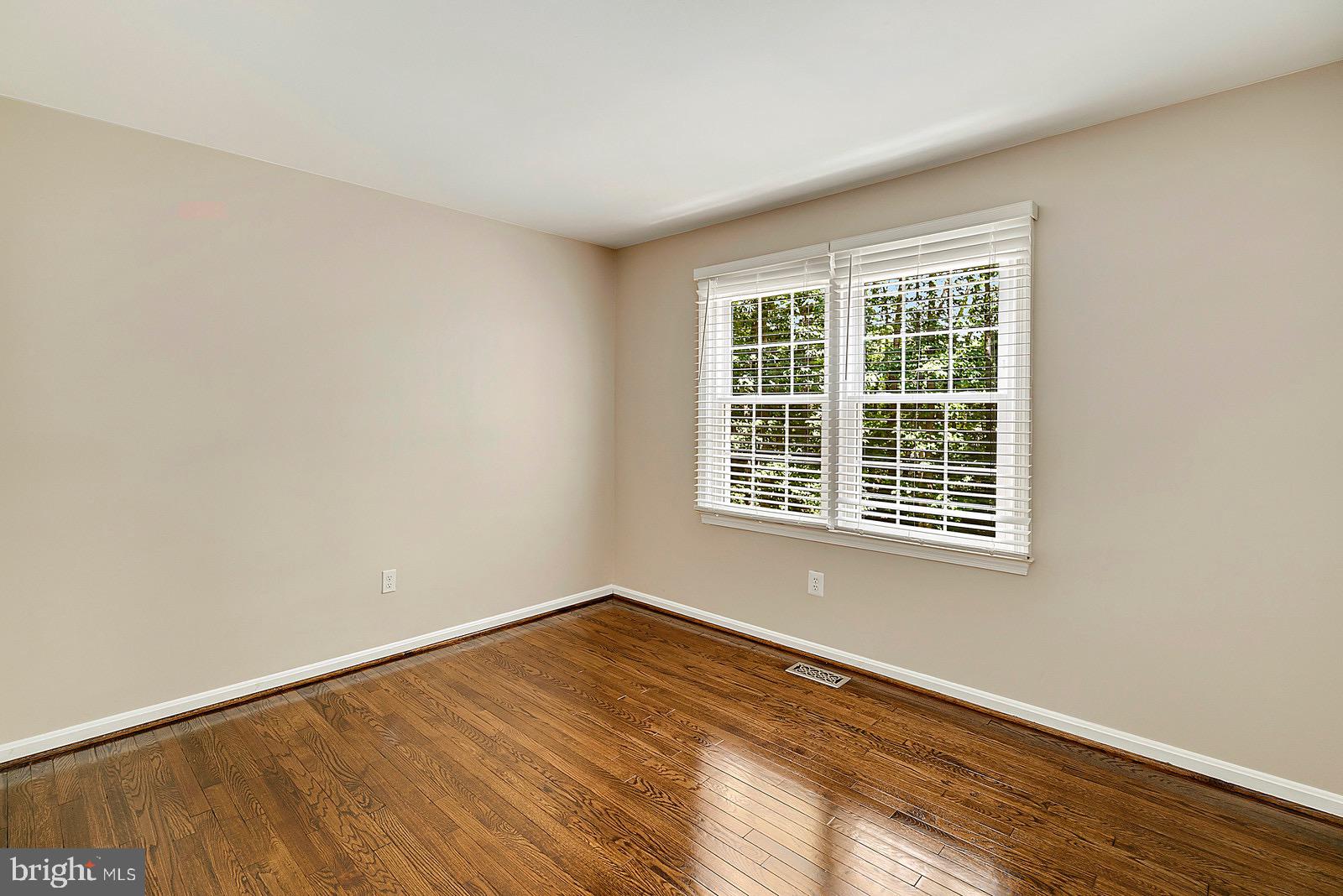 8804 Side Saddle Road Springfield, VA 22152 - Photo 12 of 37 Upper Level Bedroom #1