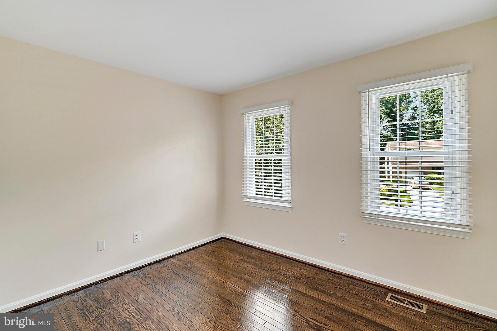 8804 Side Saddle Road Springfield, VA 22152 - Photo 13 of 37 Upper Level Bedroom #2