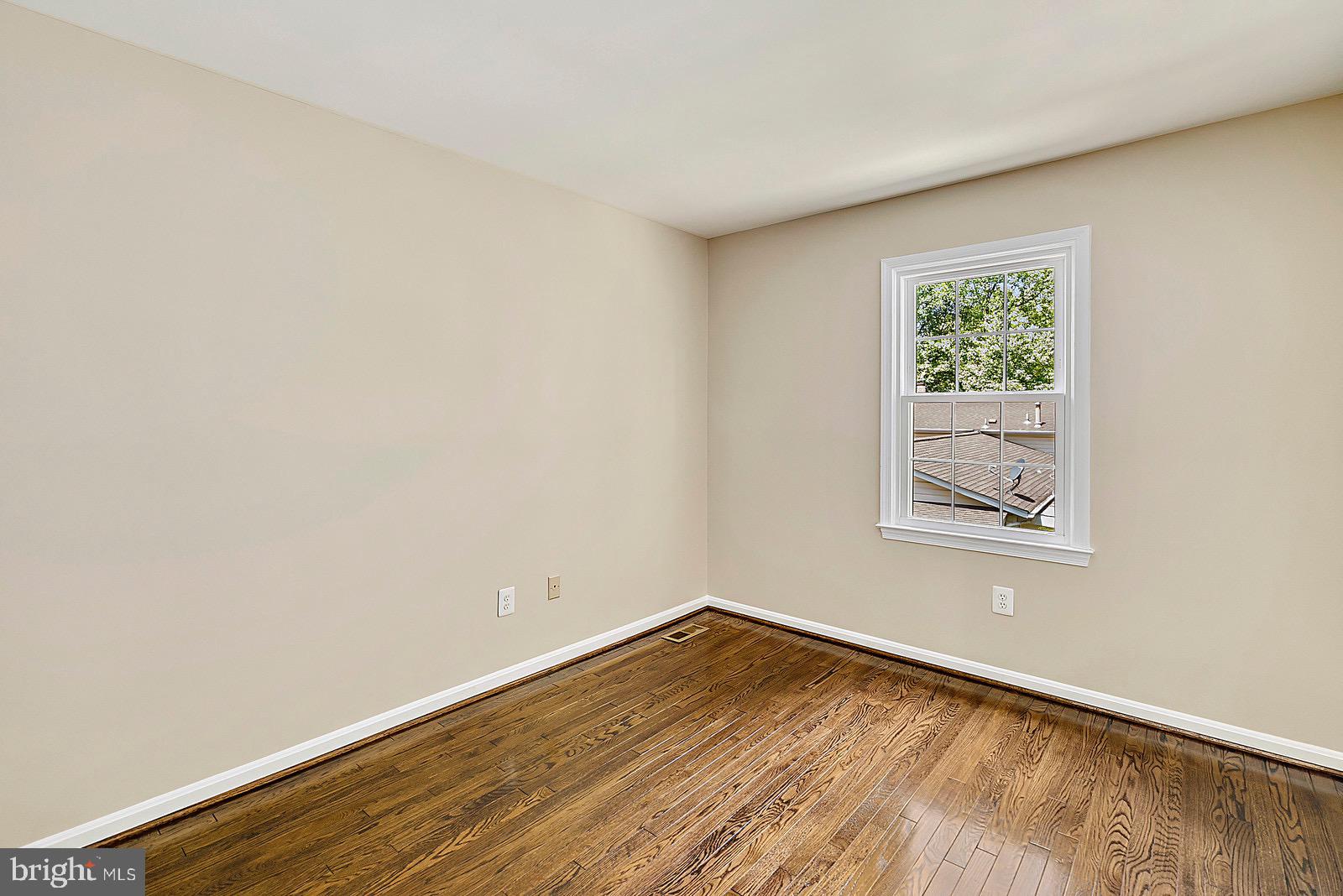 8804 Side Saddle Road Springfield, VA 22152 - Photo 15 of 37 Upper Level Bedroom #4