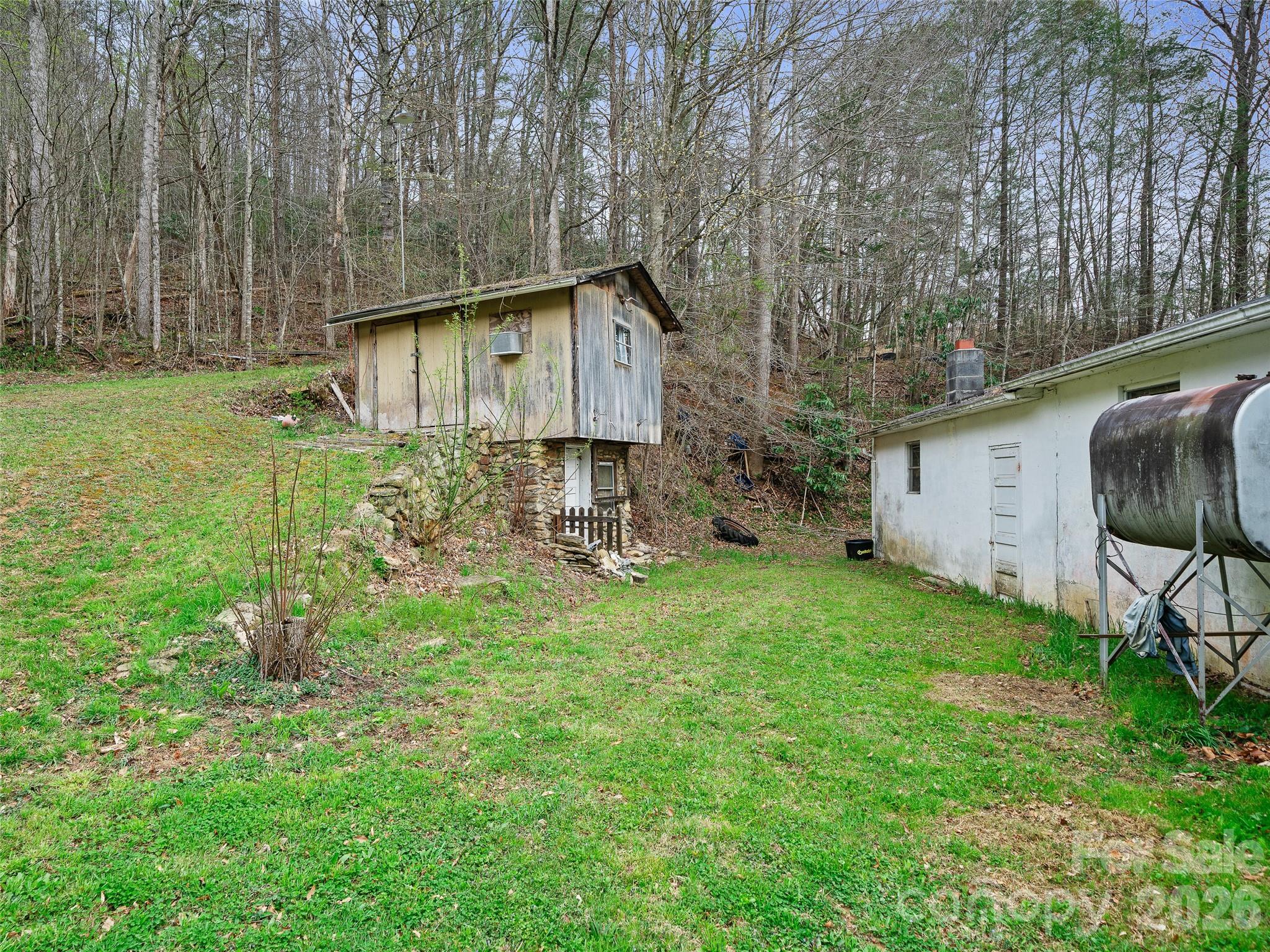 2432 Grapevine Road Marshall, NC 28753 - Photo 15 of 21