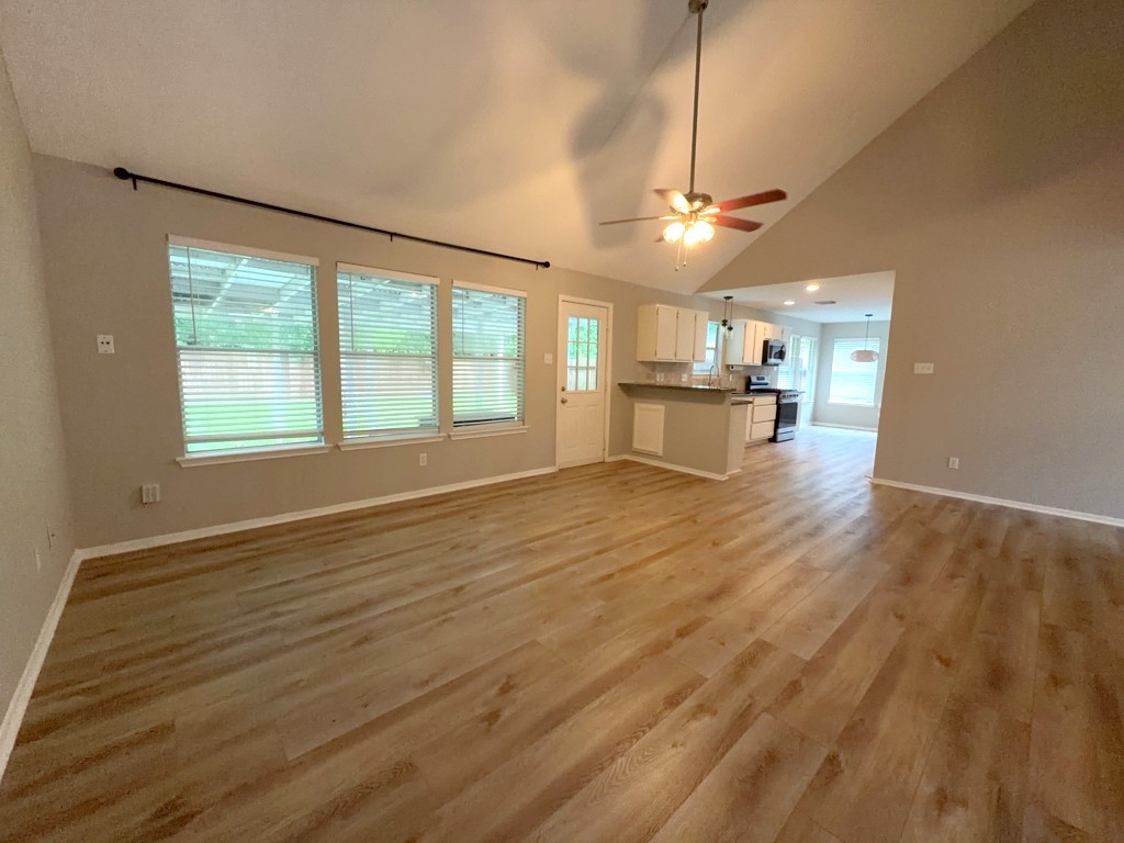 2106 Lexington Woods Drive Spring, TX 77373 - Photo 5 of 27