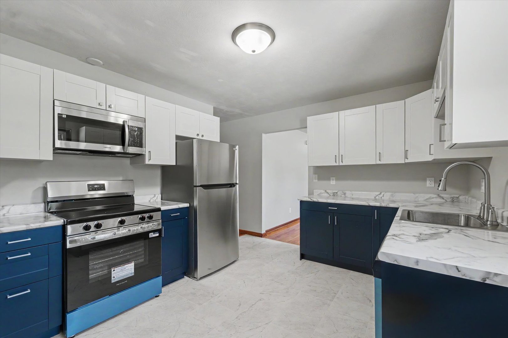 2409 West John Street Champaign, IL 61821 - Photo 13 of 25