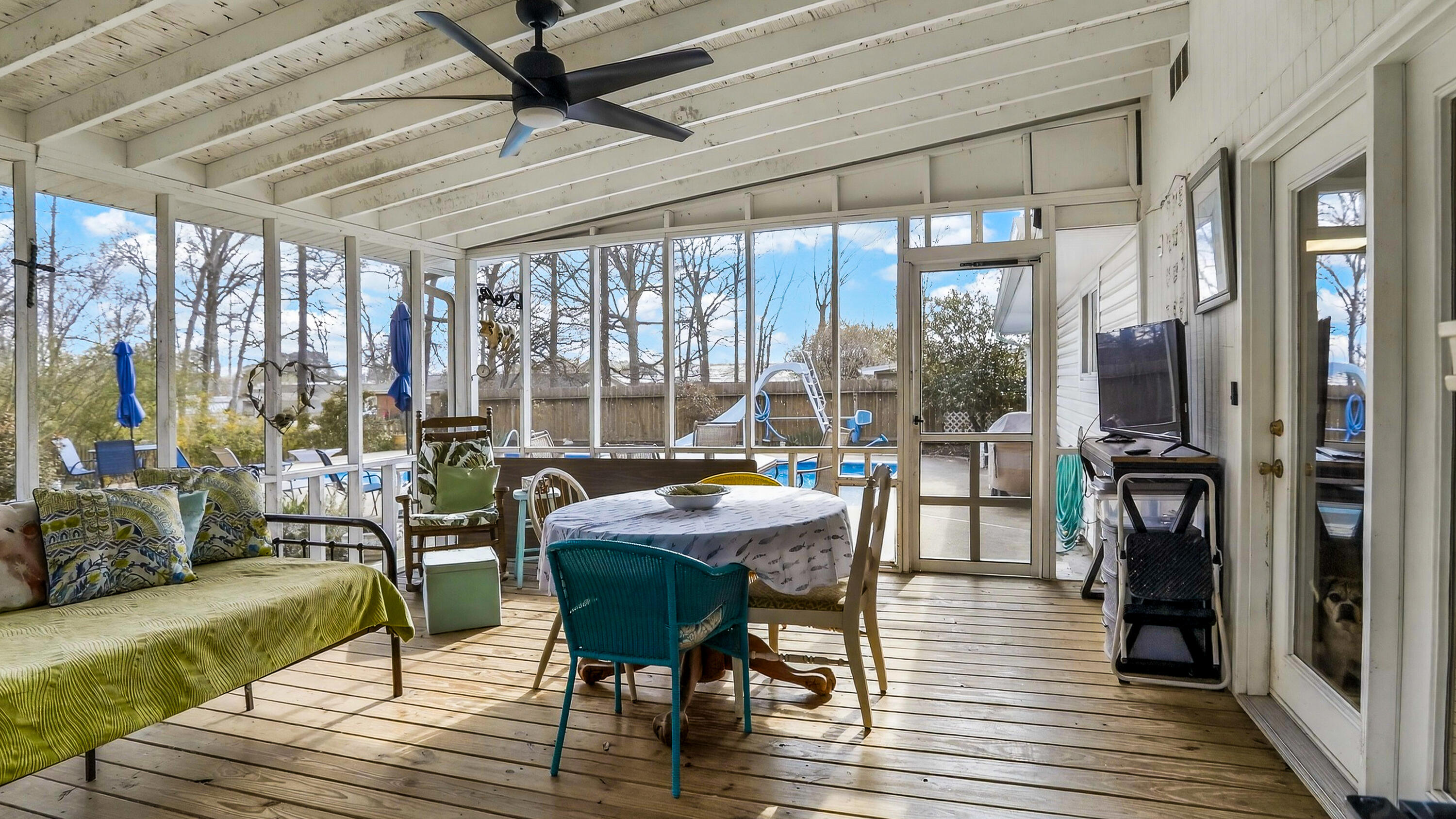 1108 Edgewood Drive Cleveland, TN 37312 - Photo 13 of 38 backporch-2