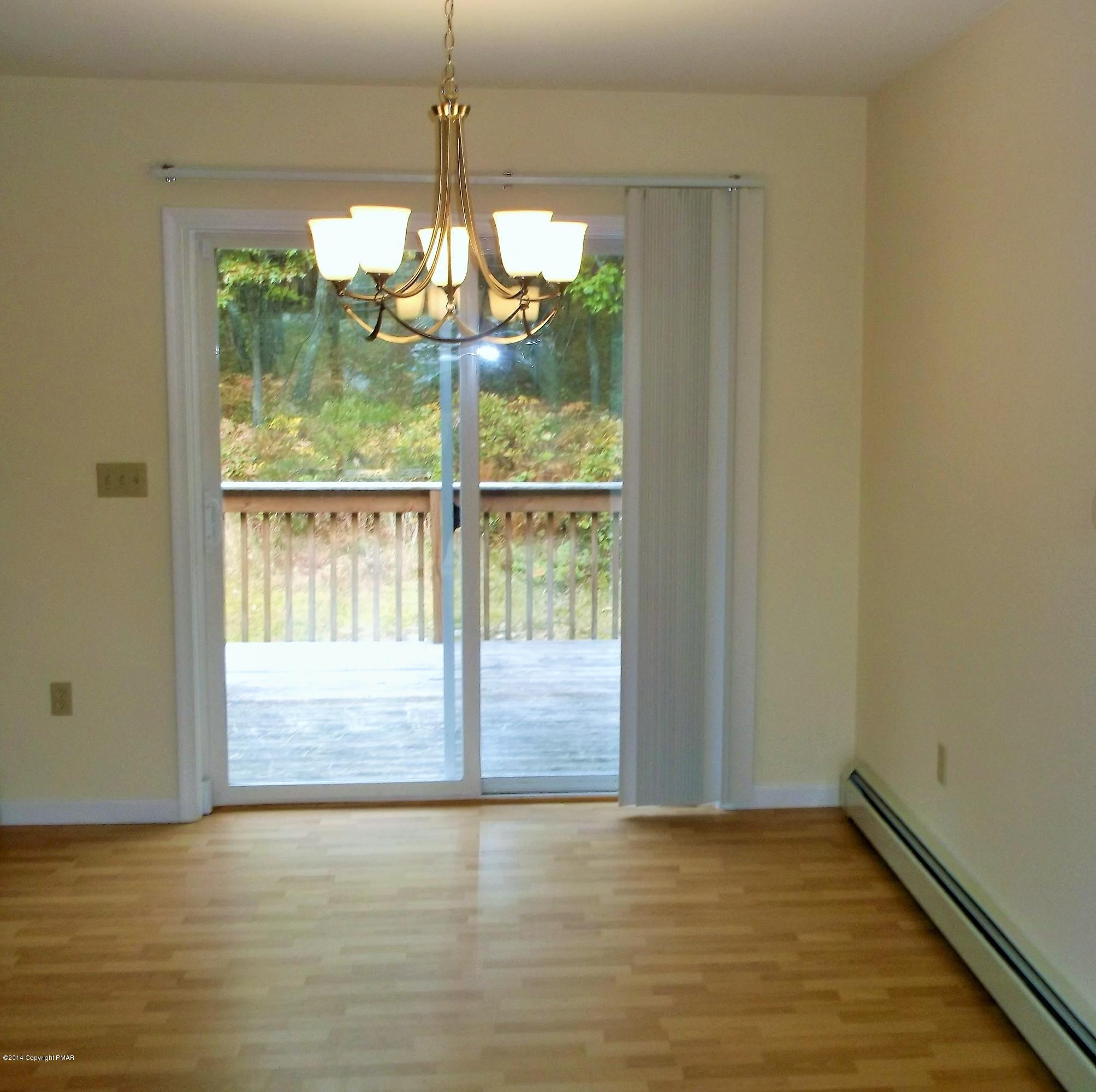 133 Mount Ranier Road Effort, PA 18330 - Photo 13 of 29 Dining Area