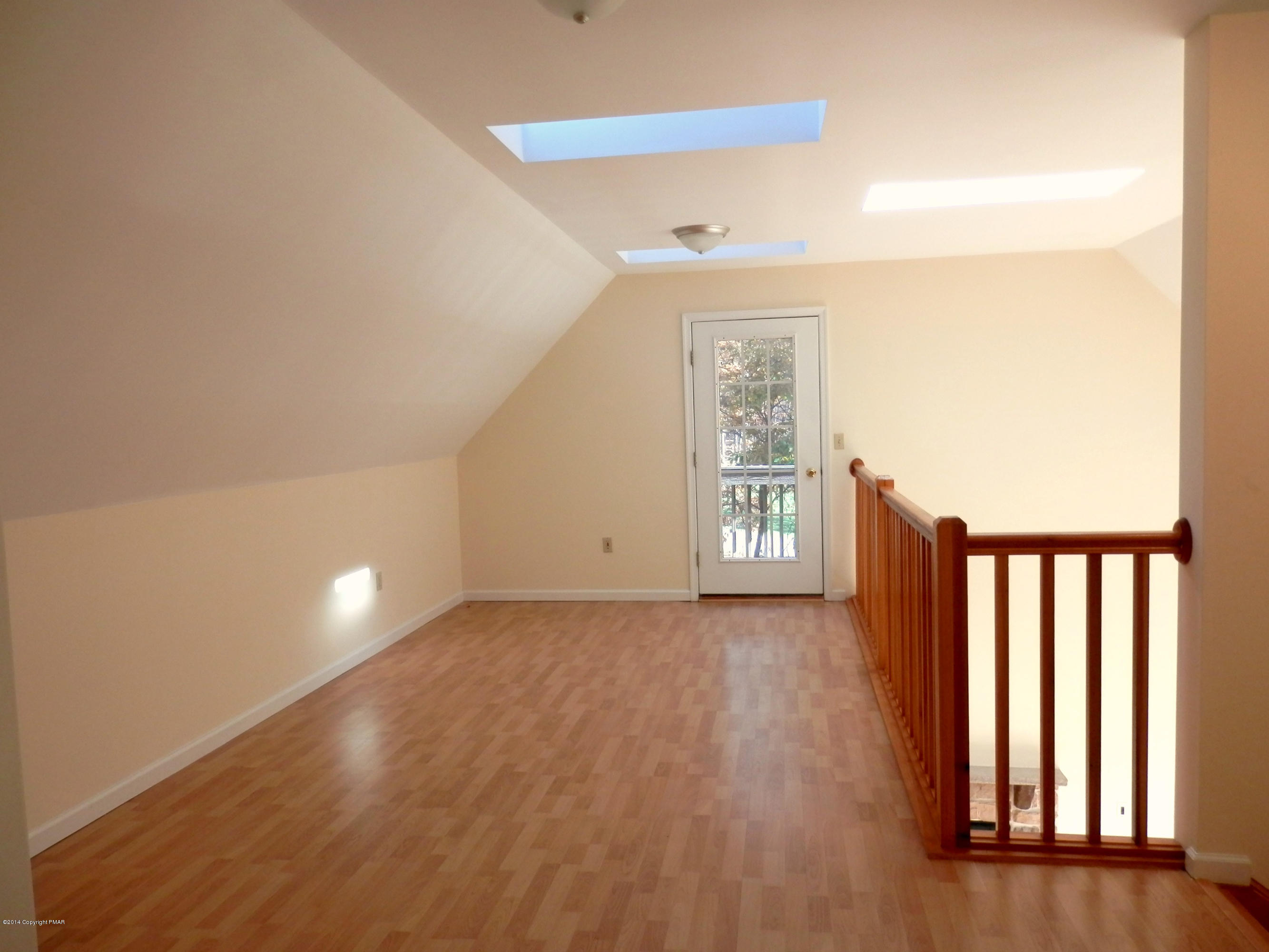 133 Mount Ranier Road Effort, PA 18330 - Photo 20 of 29 loft