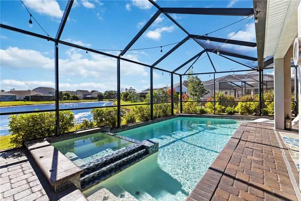 a view of yard from a balcony