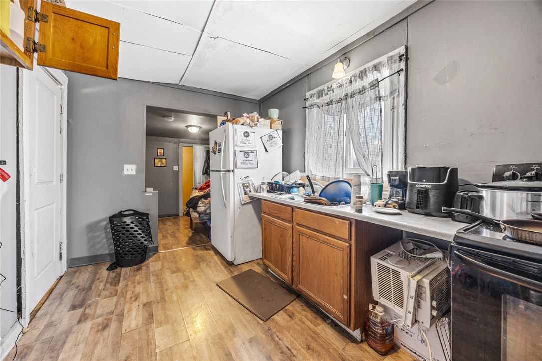 183 Otis Street Rochester, NY 14606 - Photo 20 of 43