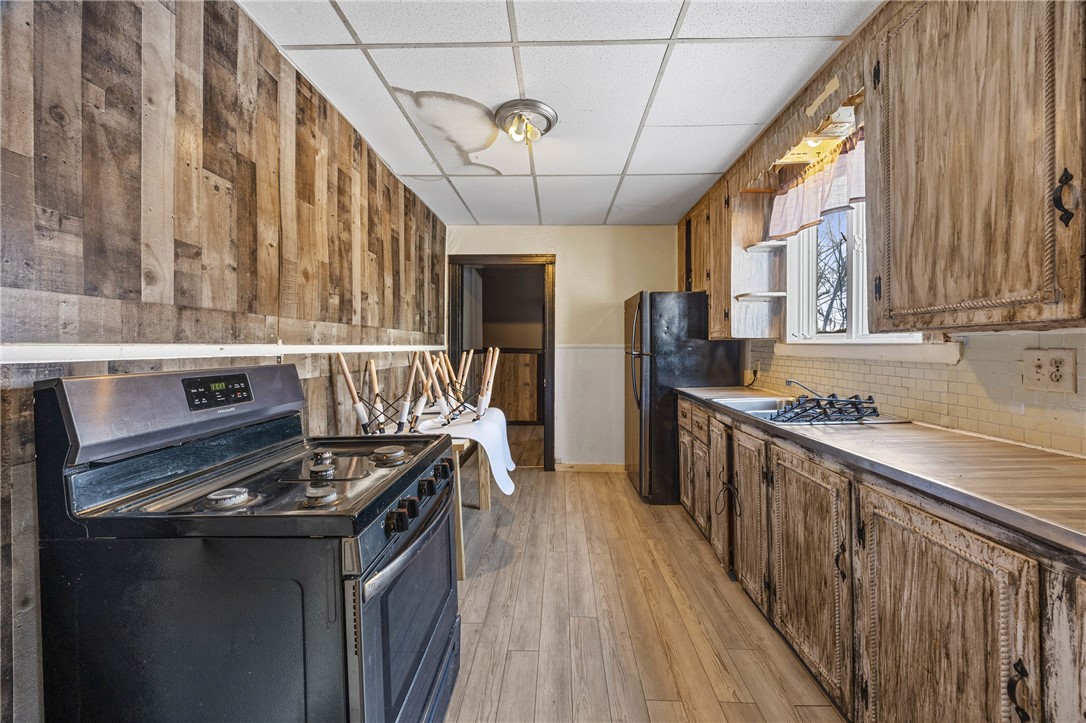 183 Otis Street Rochester, NY 14606 - Photo 28 of 43