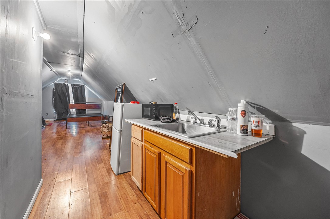 183 Otis Street Rochester, NY 14606 - Photo 42 of 43