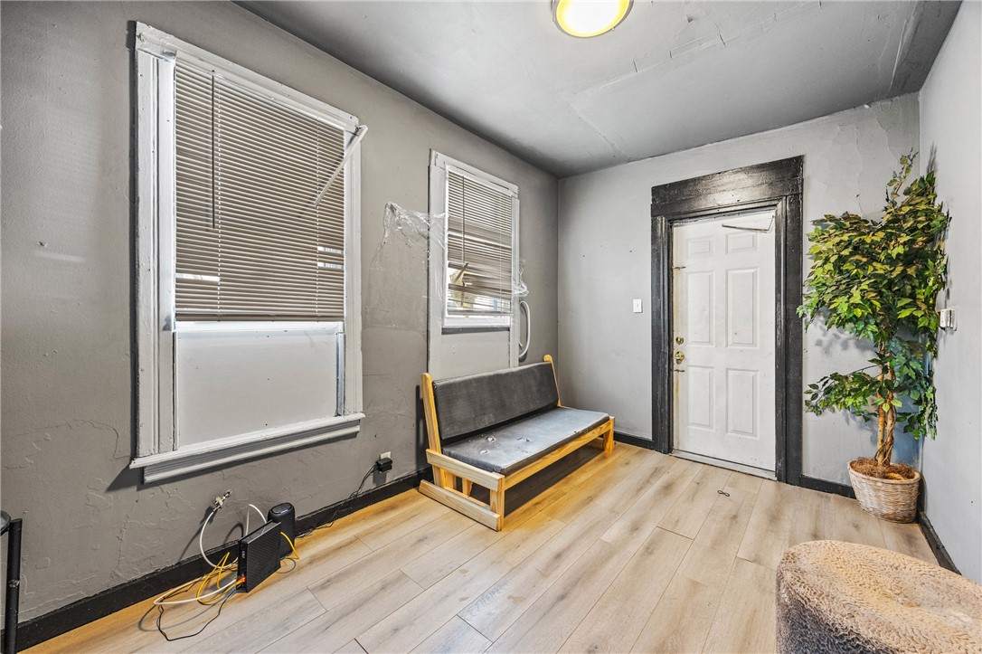 183 Otis Street Rochester, NY 14606 - Photo 6 of 43