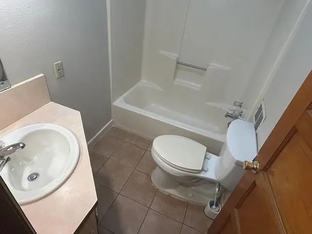 $256,000 | 338 South Street, Owatonna, MN 55060