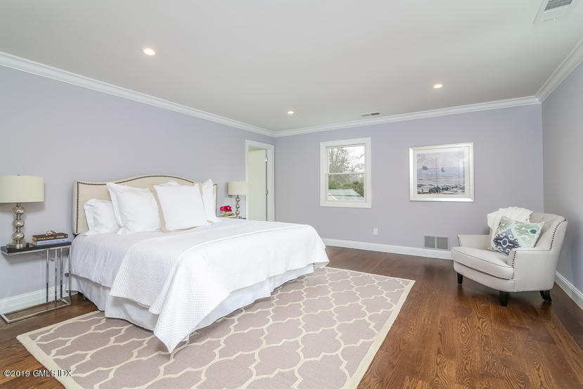 215 Riverside Avenue Riverside, CT 06878 - Photo 15 of 28 011-Master_Bedroom-5262295-small