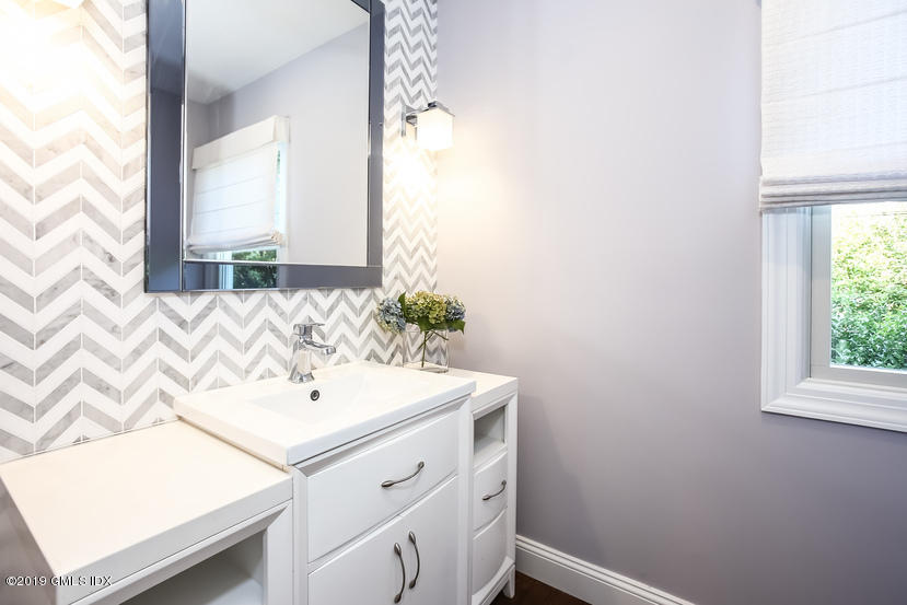 215 Riverside Avenue Riverside, CT 06878 - Photo 17 of 28 023-Powder_Room-4647513-small