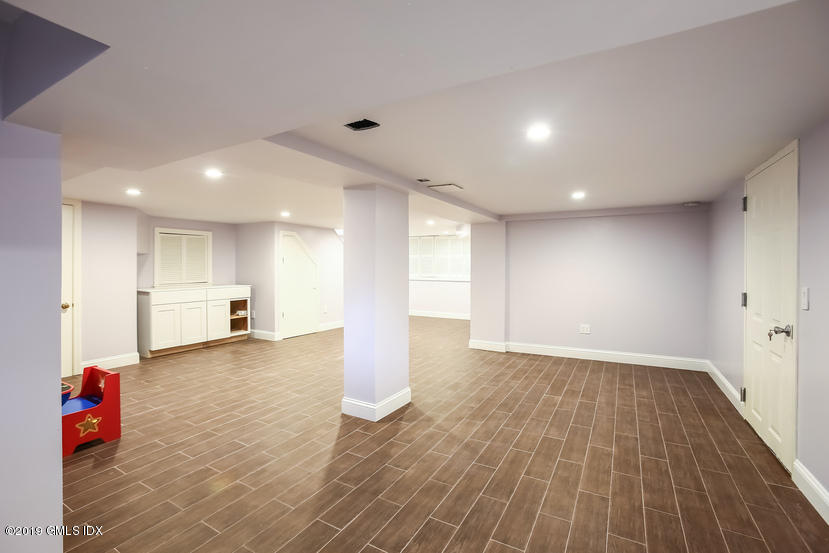 215 Riverside Avenue Riverside, CT 06878 - Photo 25 of 28 037-Playroom-4633273-small