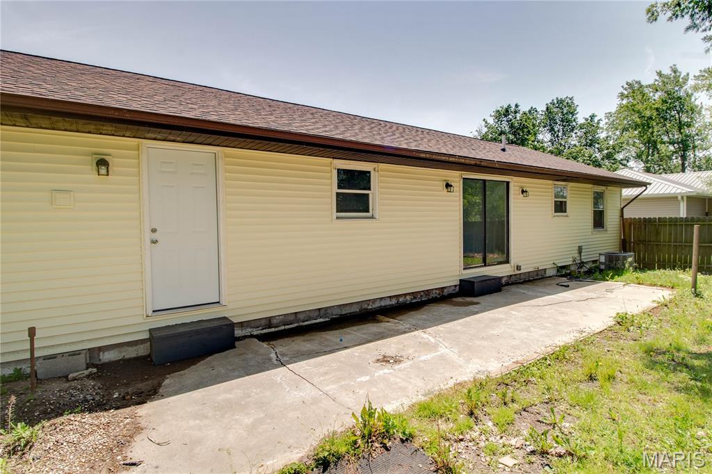 507 Walnut Street Hillsboro, IL 62049 - Photo 28 of 32
