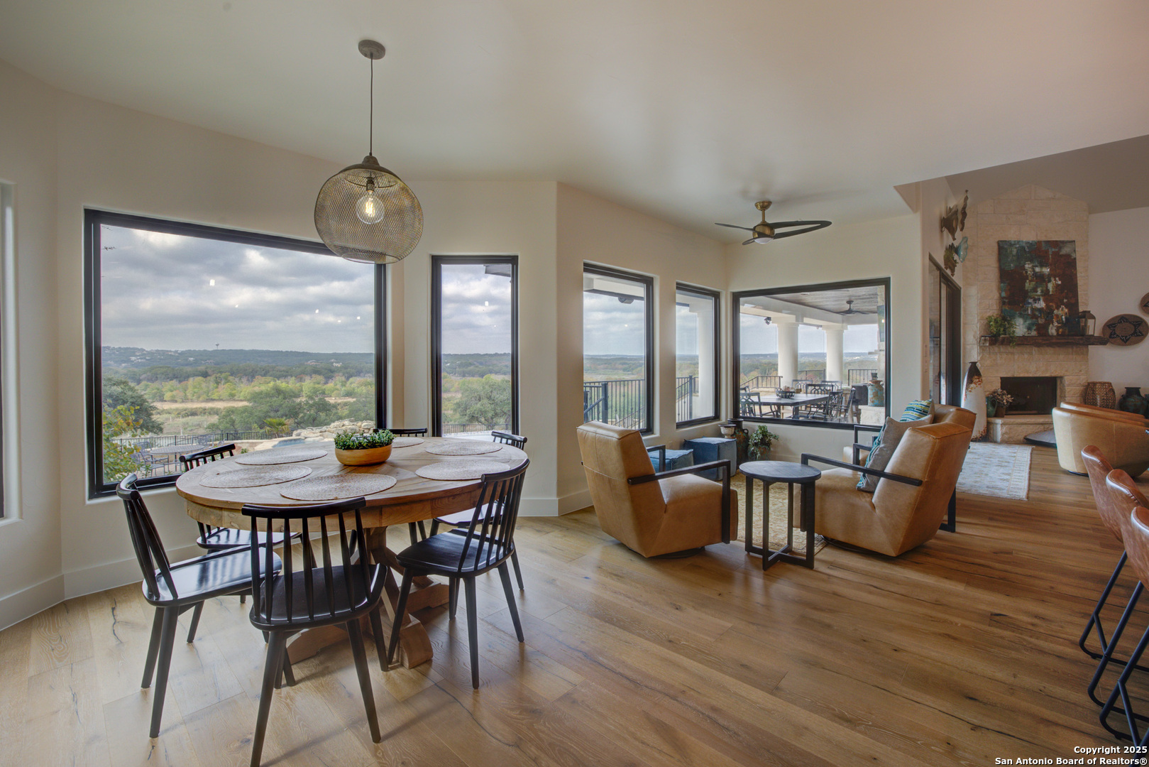 334 Arthur Court Spring Branch, TX 78070 - Photo 3 of 37