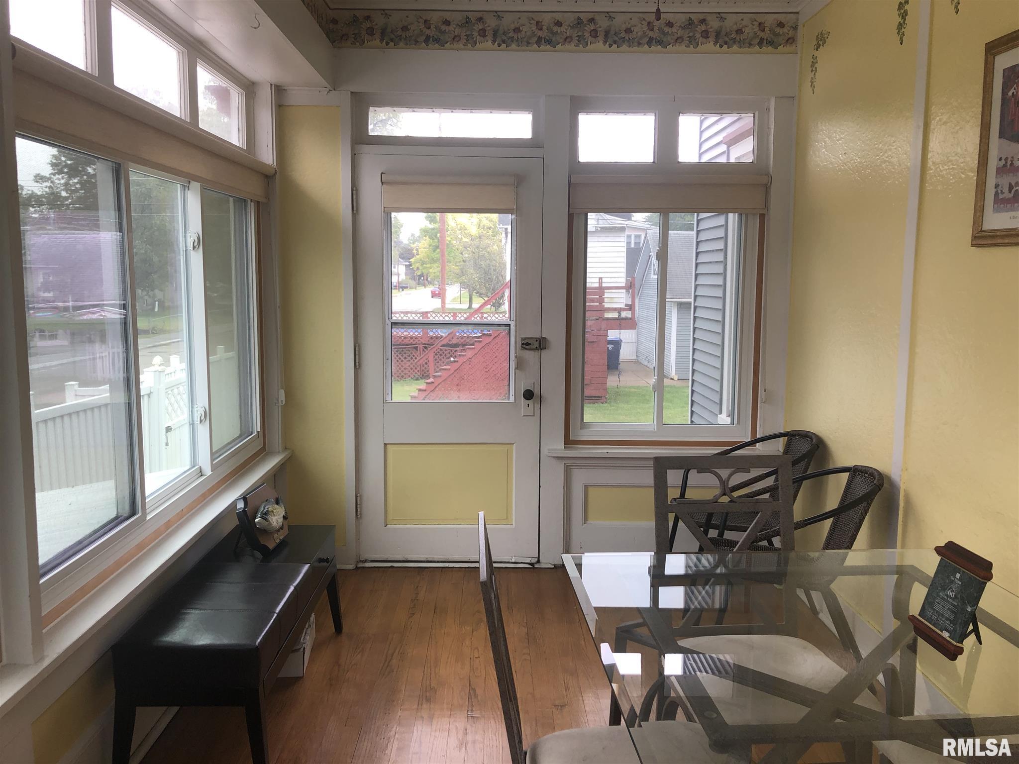 803 5th Avenue South Clinton, IA 52732 - Photo 5 of 26