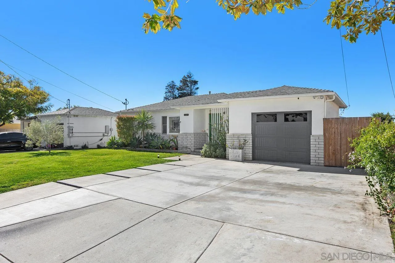 1609 Lopez Street Oceanside, CA 92054 - Photo 11 of 45