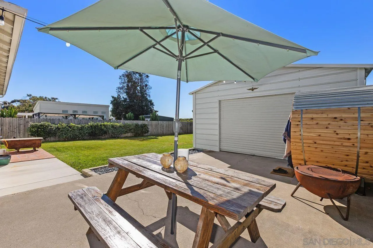 1609 Lopez Street Oceanside, CA 92054 - Photo 4 of 45