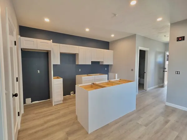 $1,900 | 1965-1967 Smith Street, Unit 1A, North Providence, RI 02911