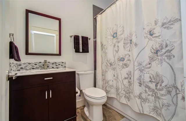 $3,599 | 4311 Marina Street, Houston, TX 77007