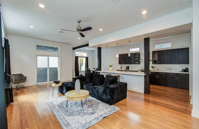 $3,599 | 4311 Marina Street, Houston, TX 77007