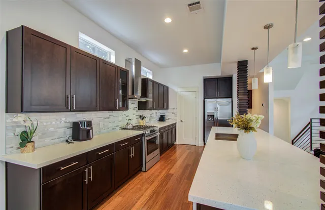 $3,599 | 4311 Marina Street, Houston, TX 77007