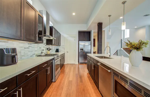 $2,999 | 4311 Marina Street, Houston, TX 77007