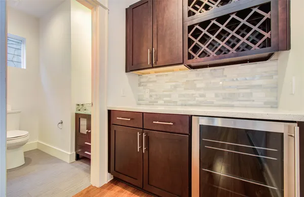 $2,999 | 4311 Marina Street, Houston, TX 77007