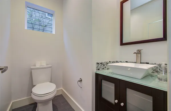 $2,999 | 4311 Marina Street, Houston, TX 77007
