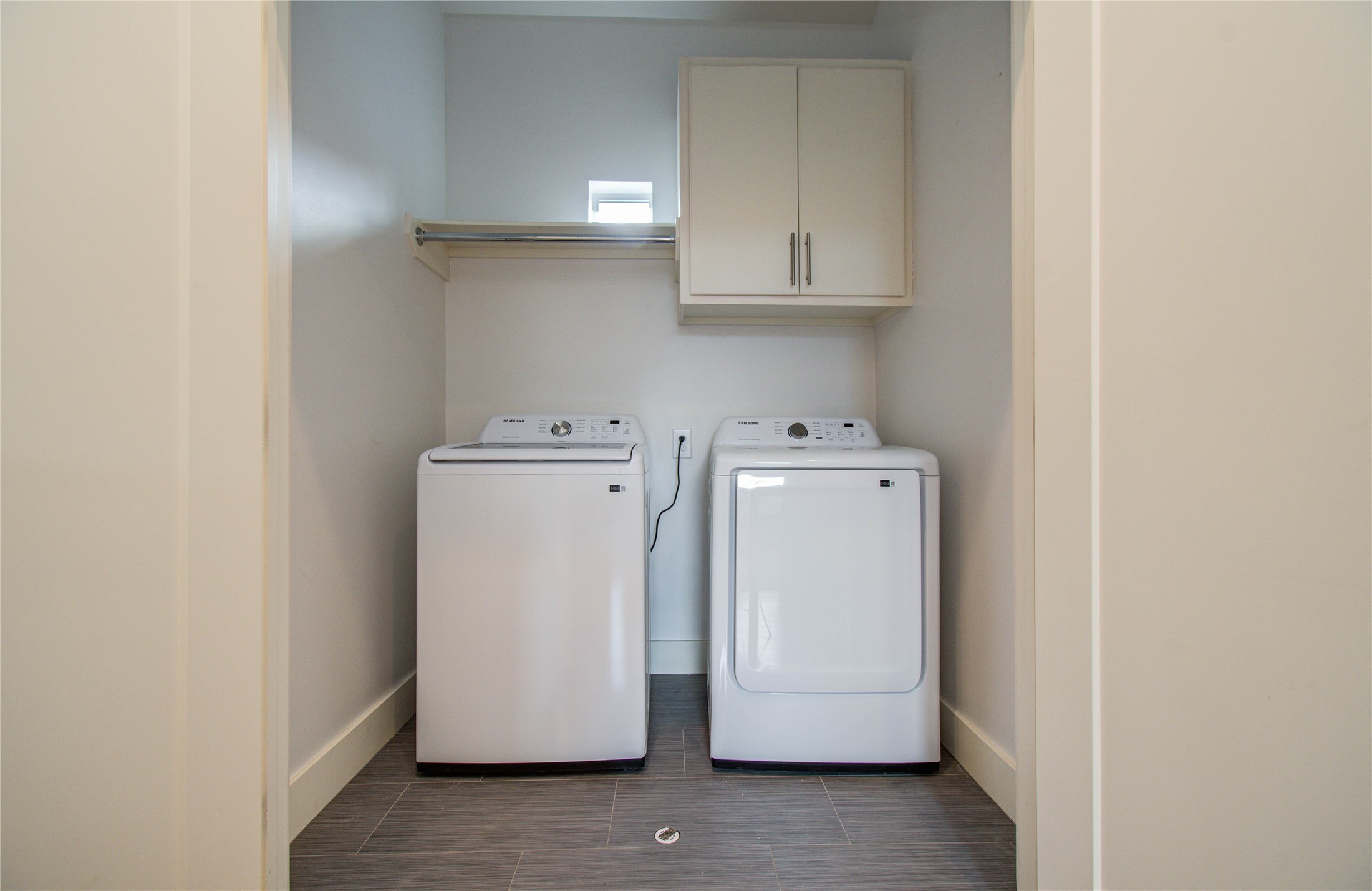 4311 Marina Street Houston, TX 77007 - Photo 26 of 42 a utility room with dryer and washer