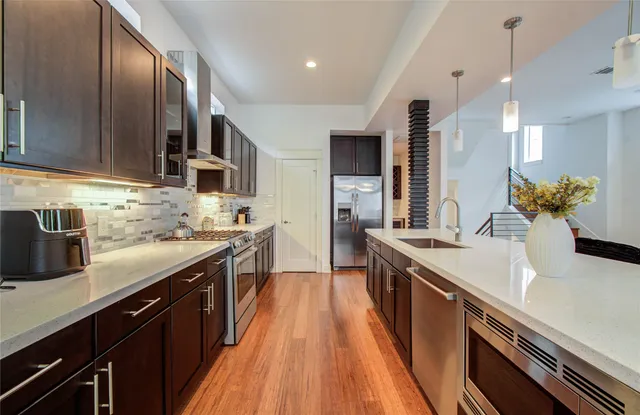 $3,599 | 4311 Marina Street, Houston, TX 77007