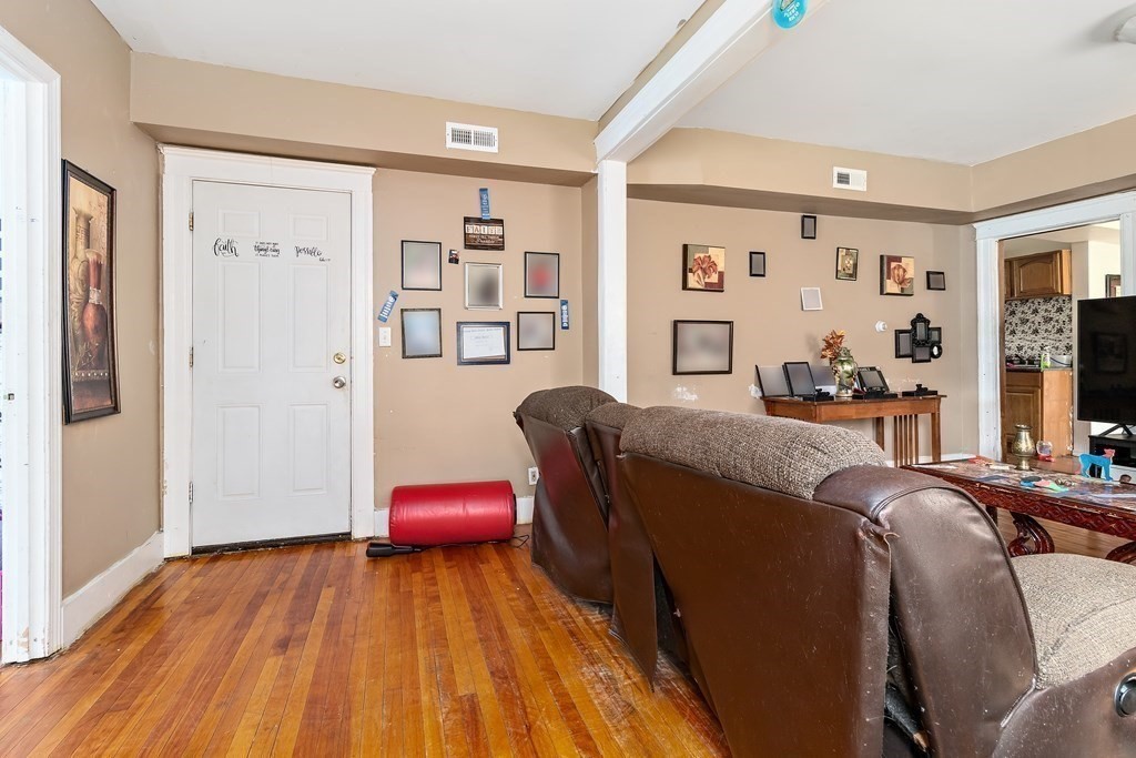 45 Catharine Street Worcester, MA 01605 - Photo 13 of 21