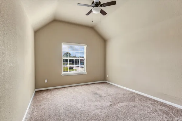$380,000 | 110 South Diamondhead Boulevard, Crosby, TX 77532