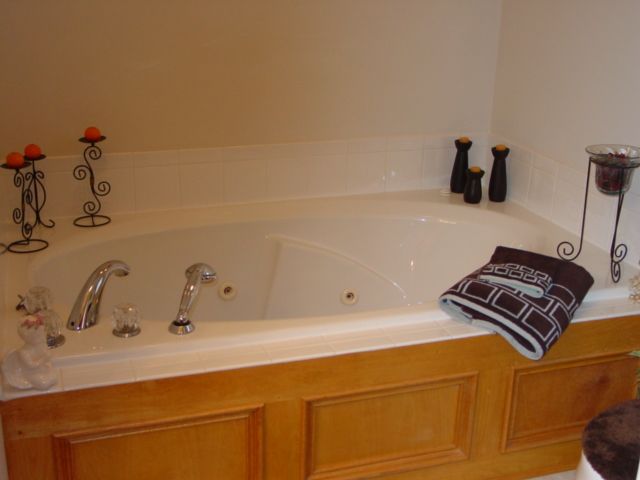 12989 Sullivan Road Emmett, MI 48022 - Photo 20 of 29 31051275-19.JPG