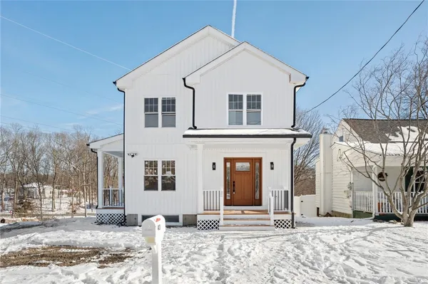 $595,000 | 43 Massachusetts Avenue, Cumberland, RI 02864