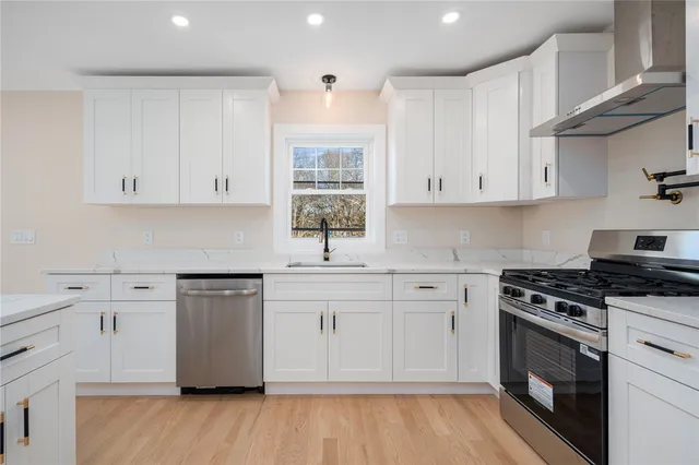 $595,000 | 43 Massachusetts Avenue, Cumberland, RI 02864