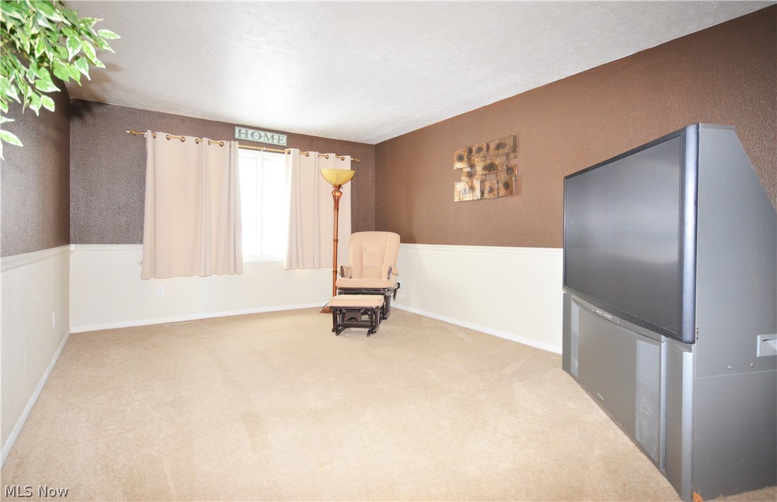 7716 Frailey Road Vermilion, OH 44089 - Photo 14 of 28 Formal living room could be used as an office or ?