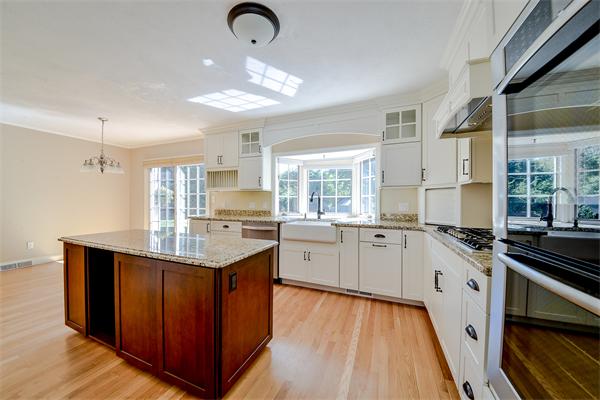 195 Woodside Road Sudbury, MA 01776 - Photo 8 of 30