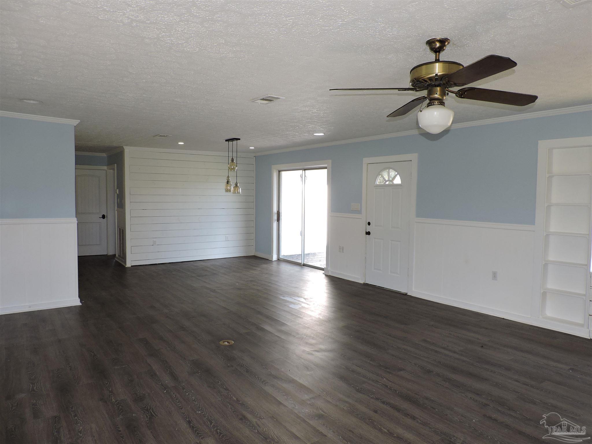 9019 Chumuckla Highway Pace, FL 32571 - Photo 5 of 17