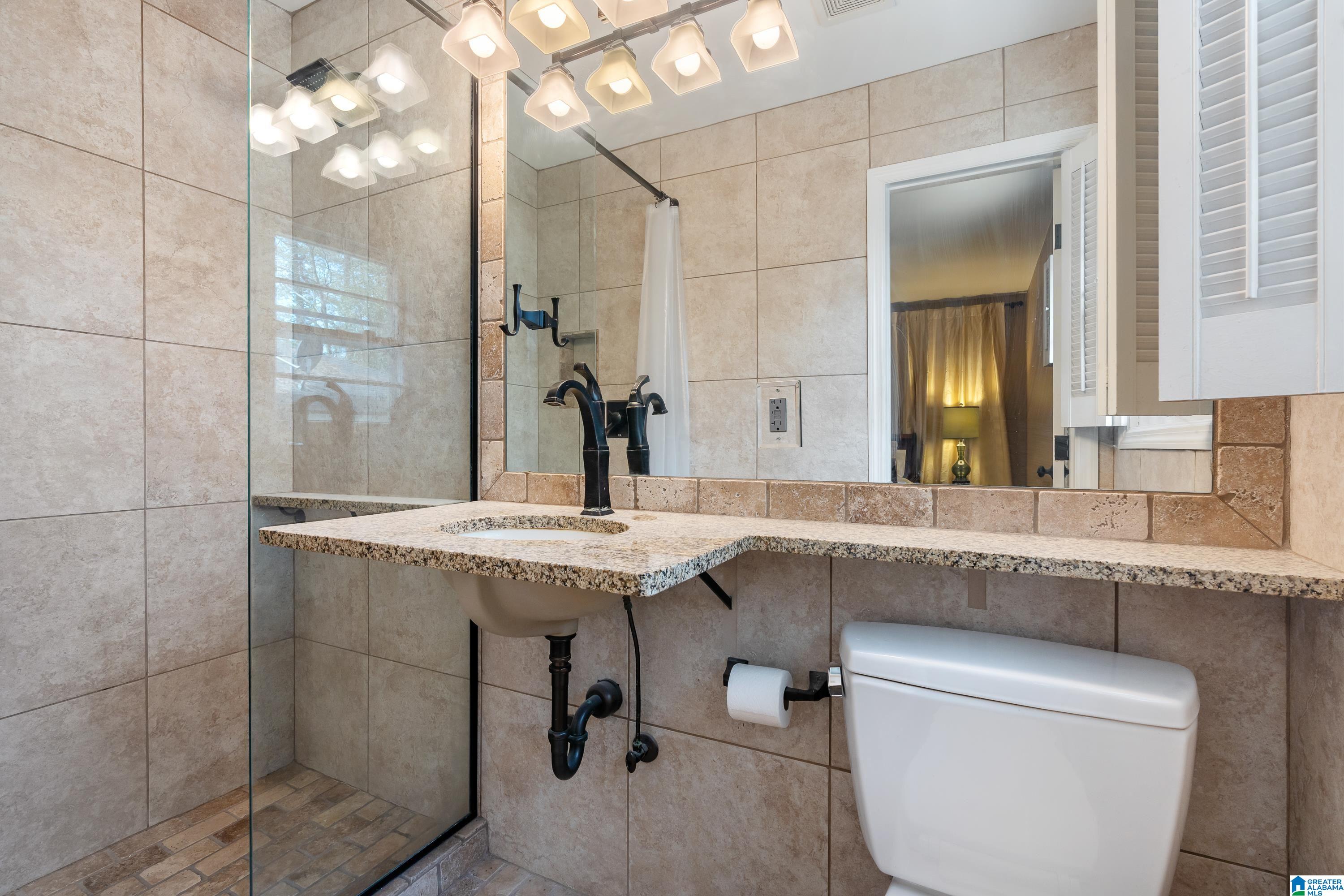 708 Warwick Road Birmingham, AL 35209 - Photo 20 of 32