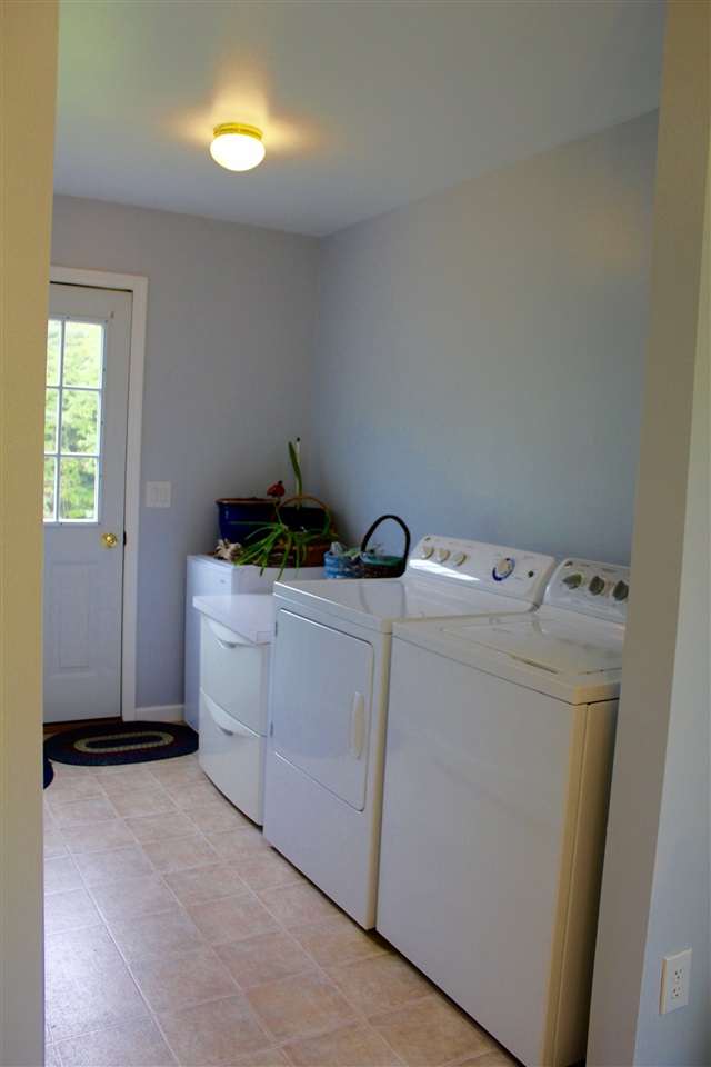 102 Gilley Road Tunbridge, VT 05077 - Photo 12 of 18